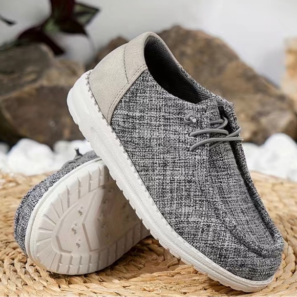 Boys casual lace up shoes - Picture 3 of 3